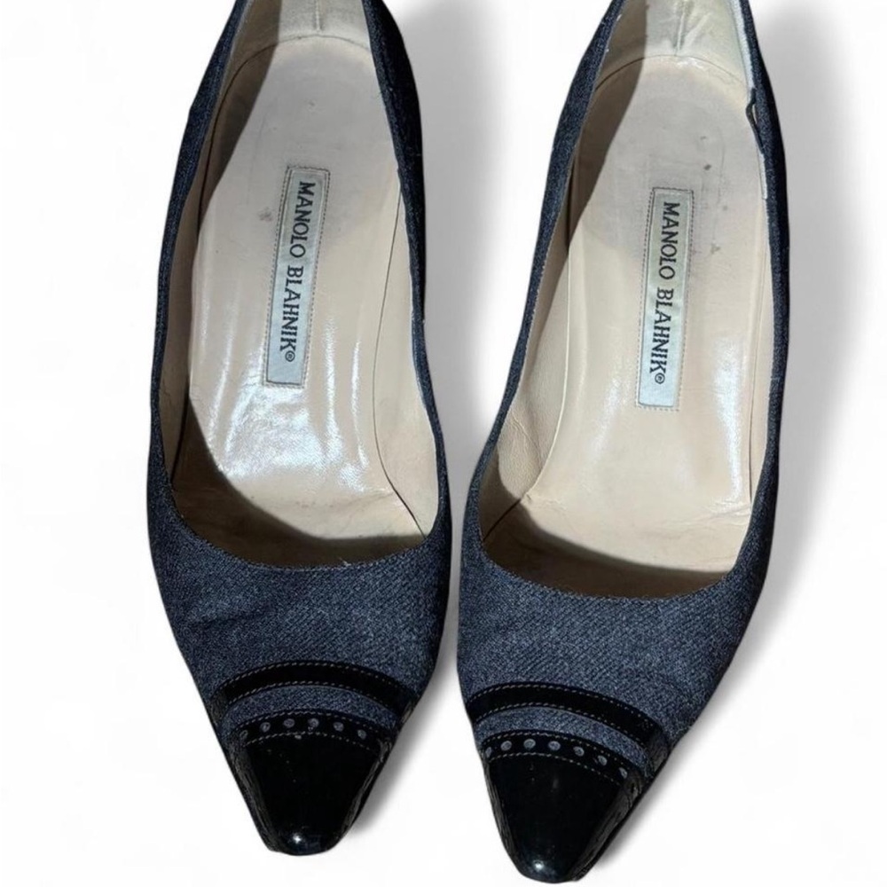 Manolo Blahnik Women's Navy Fabric Low Heel Pumps